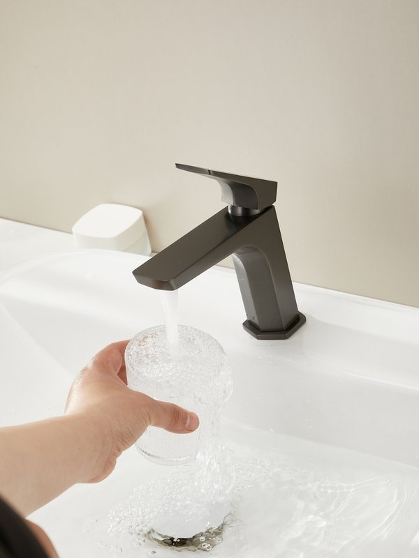 Смеситель для раковины Haiba HB10726-3 оружейная сталь