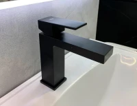 Смеситель для раковины Timo Selene 2061/03F Смеситель для раковины Timo Selene 2061/03F