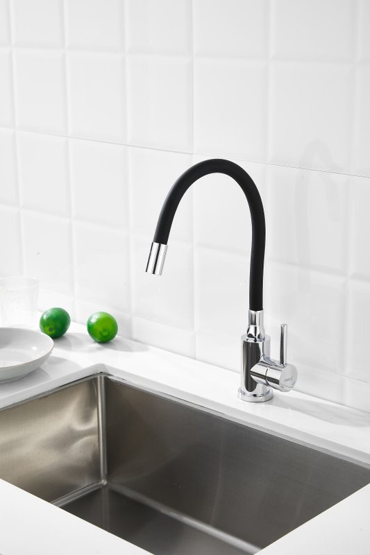 Смеситель для кухни BELZ B809 B73809-7 с гибким изливом, хром