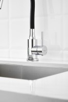 Смеситель для кухни BELZ B809 B73809-7 с гибким изливом, хром