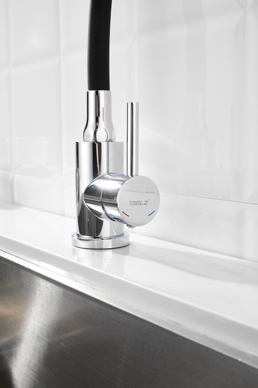Смеситель для кухни BELZ B809 B73809-7 с гибким изливом, хром
