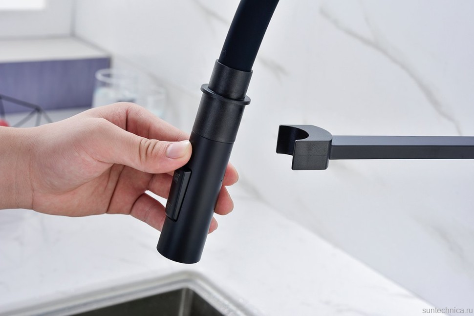 Смеситель для кухни Paulmark Halt Ha214021-AN с гибким изливом, антрацит