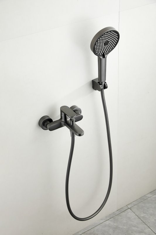 Смеситель для ванны с душем BELZ B713 B61713-3 оружейная сталь