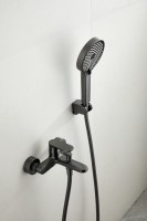 Смеситель для ванны с душем BELZ B713 B61713-3 оружейная сталь Смеситель для ванны с душем BELZ B713 B61713-3 оружейная сталь