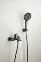 Смеситель для ванны с душем BELZ B713 B61713-3 оружейная сталь Смеситель для ванны с душем BELZ B713 B61713-3 оружейная сталь