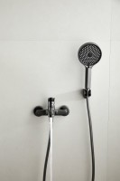 Смеситель для ванны с душем BELZ B713 B61713-3 оружейная сталь Смеситель для ванны с душем BELZ B713 B61713-3 оружейная сталь