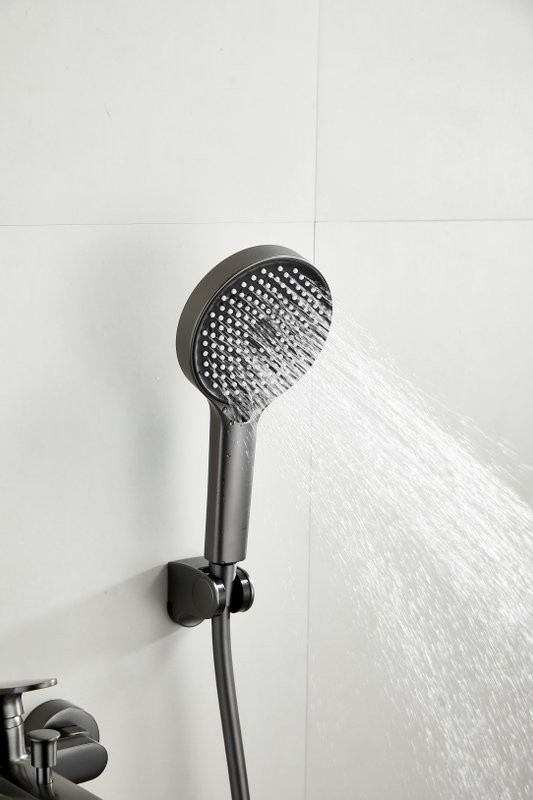 Смеситель для ванны с душем BELZ B713 B61713-3 оружейная сталь