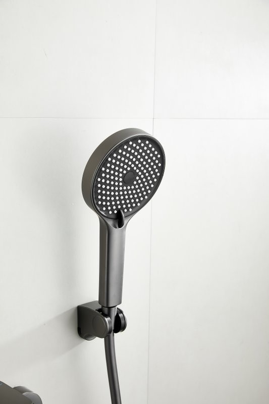 Смеситель для ванны с душем BELZ B713 B61713-3 оружейная сталь