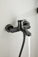 Смеситель для ванны с душем BELZ B713 B61713-3 оружейная сталь Смеситель для ванны с душем BELZ B713 B61713-3 оружейная сталь