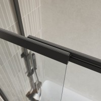 Шторка на ванну BelBagno Luce VF-11-100/145-C-NERO профиль матовый черный, стекло прозрачное