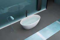 Акриловая ванна Art&Max AM-599-1700-800 170x80 см, отдельностоящая, белая, овальная, со сливом-переливом, с донным клапаном