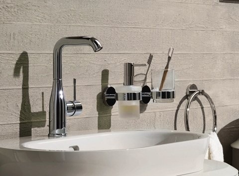 Смеситель для раковины Grohe Essence New 23462001