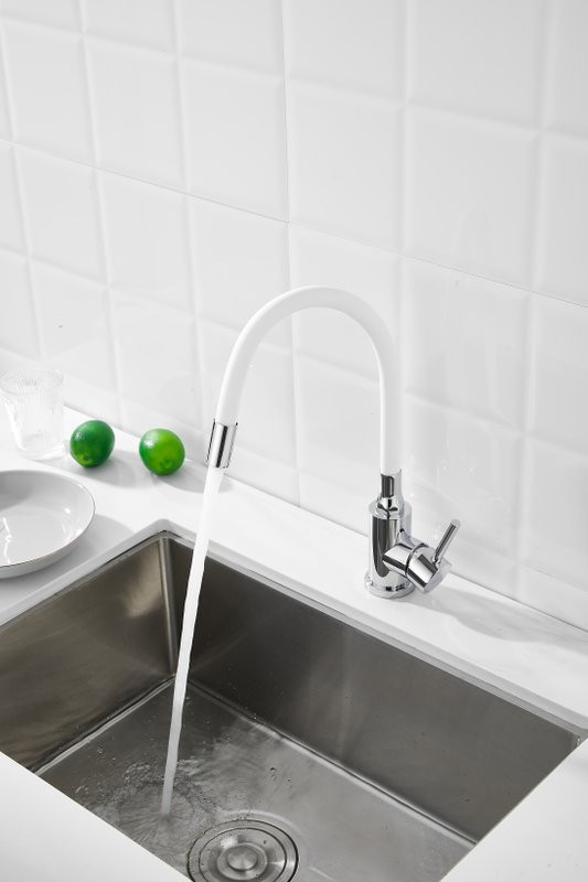 Смеситель для кухни BELZ B809 B73809-8 с гибким изливом, хром