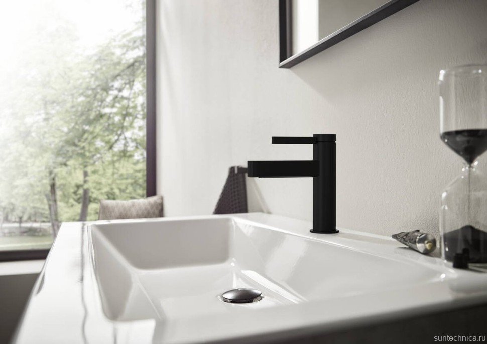 Смеситель для раковины Hansgrohe Finoris 100 76010670 матовый черный