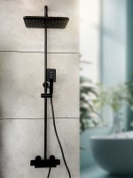 Душевая стойка AltroBagno Lamberto AltroBagnoLamberto030418MB матовая черная Душевая стойка AltroBagno Lamberto AltroBagnoLamberto030418MB матовая черная