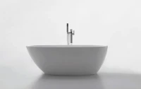 Акриловая ванна BelBagno BB80-1700-W0 170x85 см, отдельностоящая, белая, овальная, на ножках, с донным клапаном