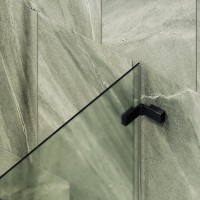 Шторка на ванну Maybahglass MGV-648-6 40 см, профиль черный, стекло сатин