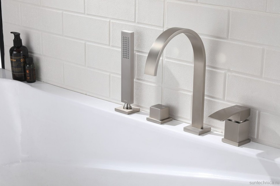 Смеситель на борт ванны Abber Wasserfall AF8613SP сатин