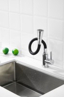 Смеситель для кухни BELZ B809 B74809 с гибким изливом, хром Смеситель для кухни BELZ B809 B74809 с гибким изливом, хром