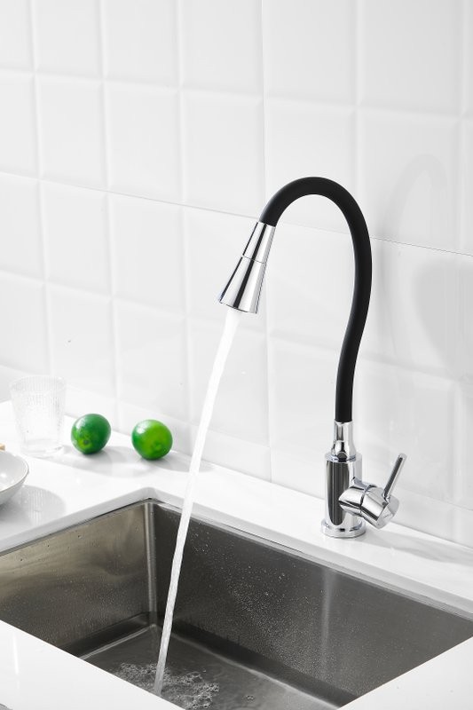 Смеситель для кухни BELZ B809 B74809 с гибким изливом, хром