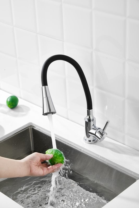 Смеситель для кухни BELZ B809 B74809 с гибким изливом, хром