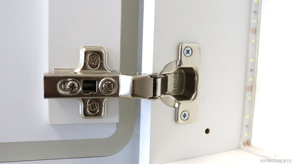 Зеркало-шкаф CONTINENT Led Race 50х70 см, с подсветкой