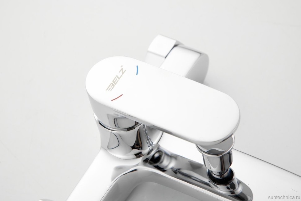 Смеситель для ванны с душем BELZ B713 B61713 хром