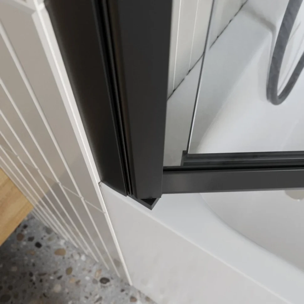 Шторка на ванну BelBagno Luce VF-11-80/145-C-NERO профиль матовый черный, стекло прозрачное