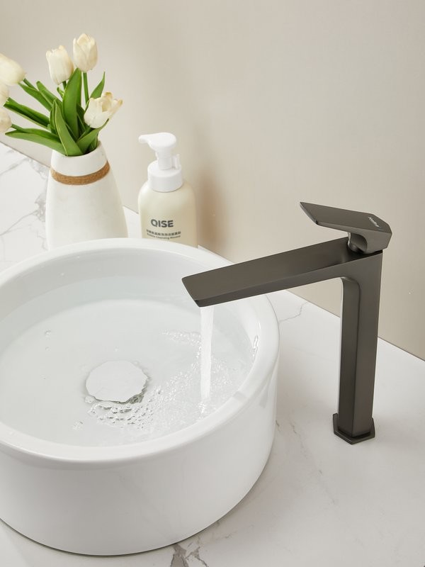 Смеситель для раковины Haiba HB11726-3 оружейная сталь