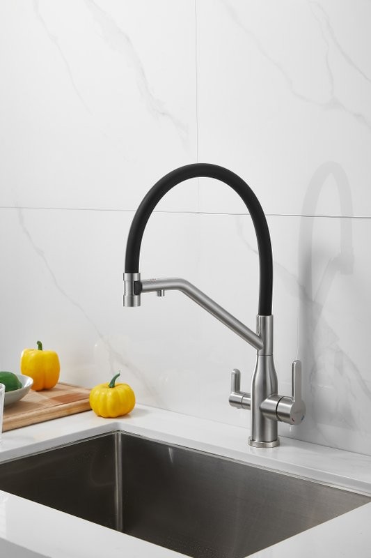 Смеситель для кухни BELZ B815 B78815-1 с гибким изливом, сатин