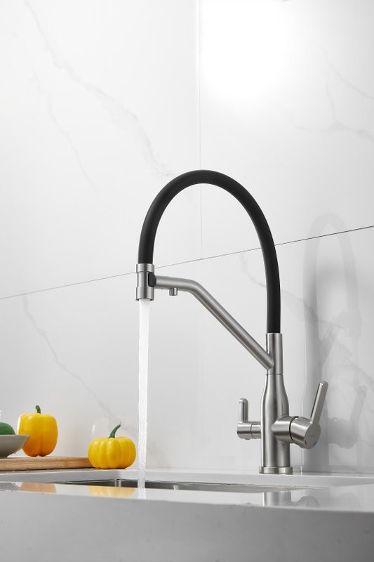 Смеситель для кухни BELZ B815 B78815-1 с гибким изливом, сатин