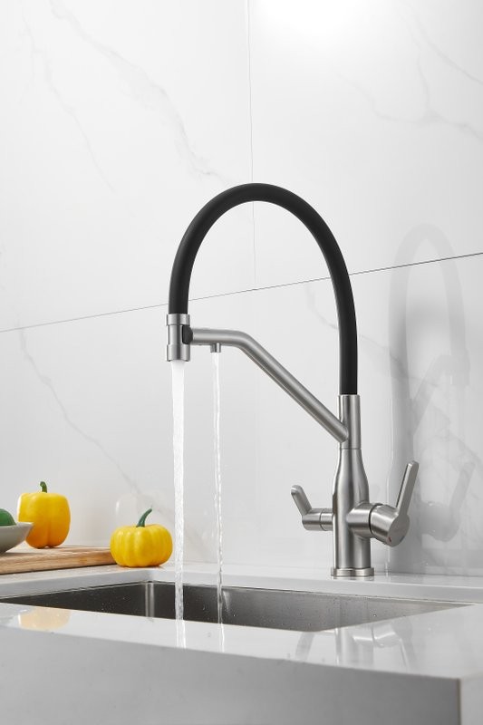 Смеситель для кухни BELZ B815 B78815-1 с гибким изливом, сатин