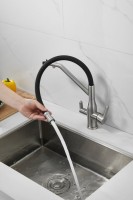 Смеситель для кухни BELZ B815 B78815-1 с гибким изливом, сатин