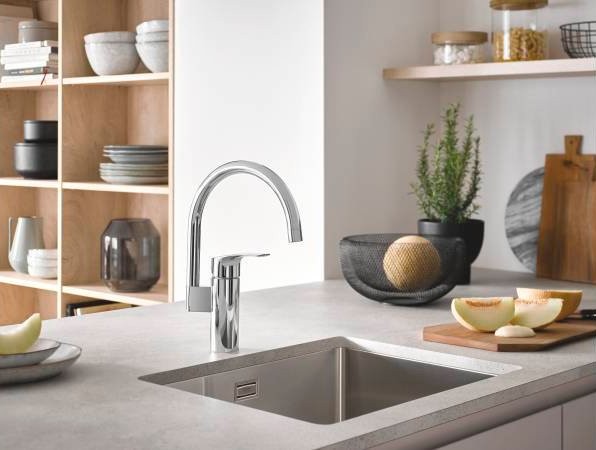 Смеситель для кухни Grohe Eurosmart 33202003