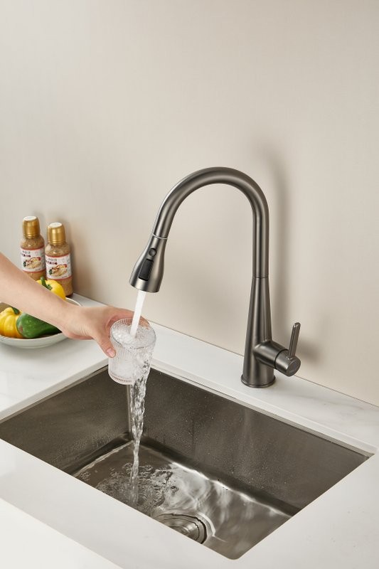 Смеситель для кухни BELZ B816 B74816-3 оружейная сталь