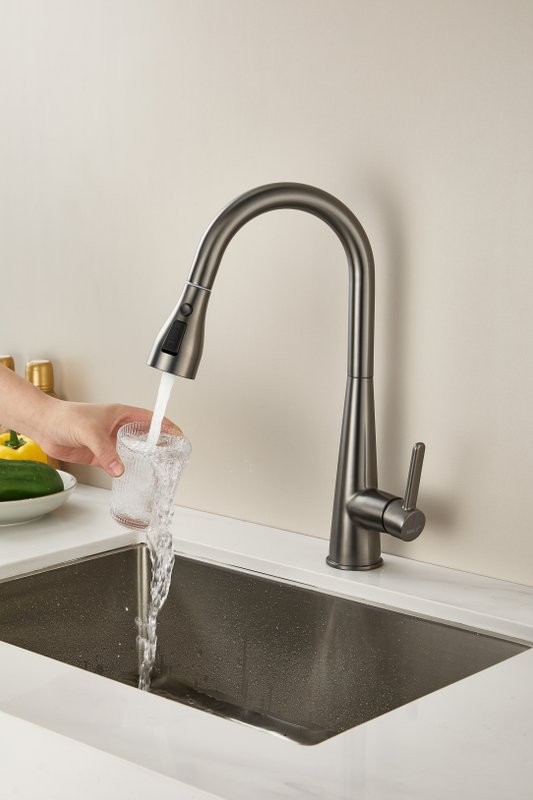 Смеситель для кухни BELZ B816 B74816-3 оружейная сталь