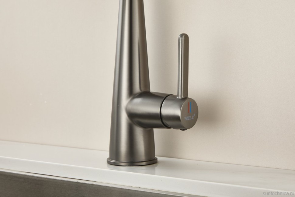 Смеситель для кухни BELZ B816 B74816-3 оружейная сталь