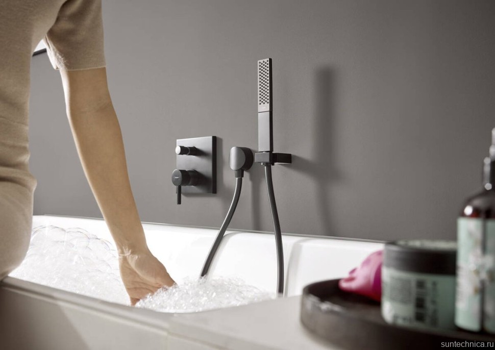 Встраиваемый смеситель для душа и ванны Hansgrohe Finoris 76415670 матовый черный