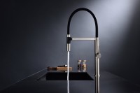 Смеситель для кухни Paulmark Leader Le214101-BS с гибким изливом, брашированная сталь