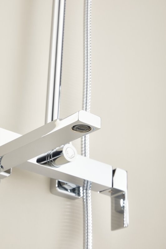 Душевая стойка BELZ B24613 хром