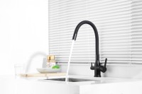 Смеситель для кухни BELZ B814 B76814-7 с гибким изливом, черный