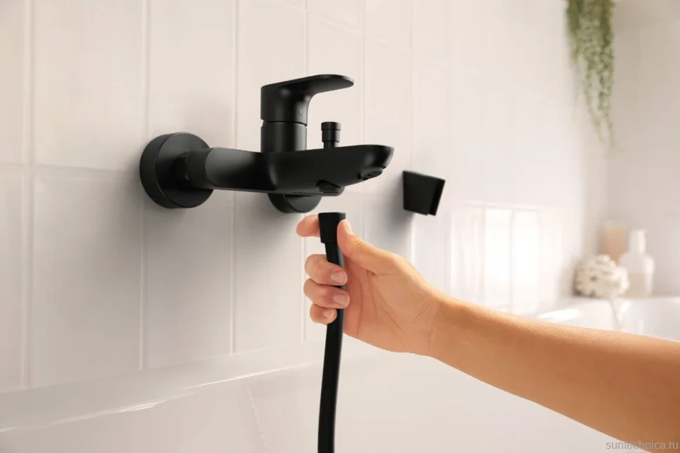 Смеситель для ванны с душем Hansgrohe Rebris S 72440670 черный матовый