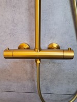 Душевая стойка AltroBagno Metropoli 030425 OrSp матовое золото Душевая стойка AltroBagno Metropoli 030425 OrSp матовое золото