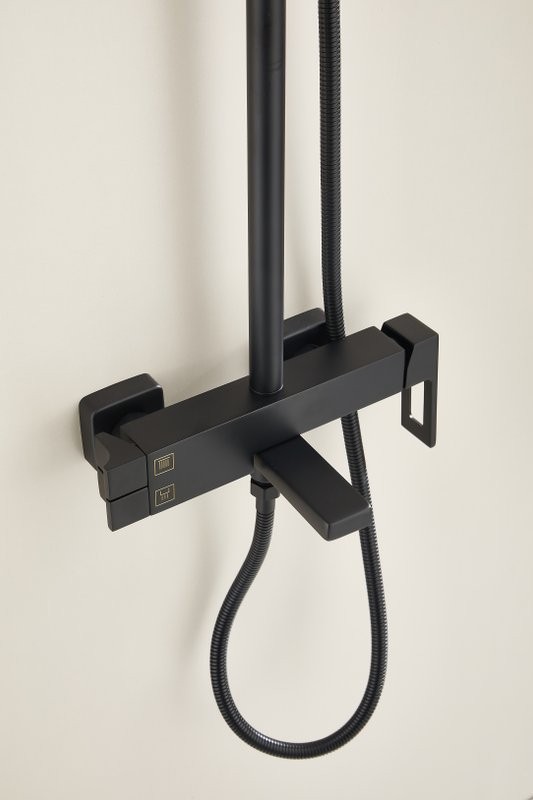 Душевая стойка BELZ B658 B24658-7 матовая черная