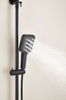 Душевая стойка BELZ B658 B24658-7 матовая черная