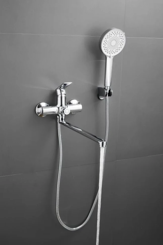 Смеситель с длинным изливом для ванны BELZ B679 B22679 хром