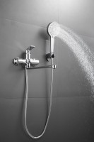 Смеситель с длинным изливом для ванны BELZ B679 B22679 хром