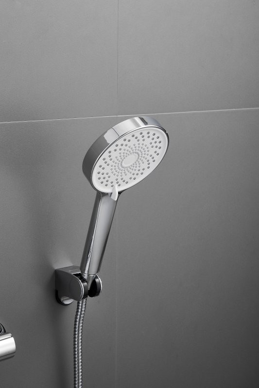 Смеситель с длинным изливом для ванны BELZ B679 B22679 хром