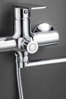 Смеситель с длинным изливом для ванны BELZ B679 B22679 хром