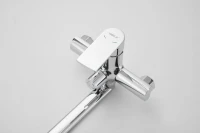 Смеситель с длинным изливом для ванны BELZ B679 B22679 хром